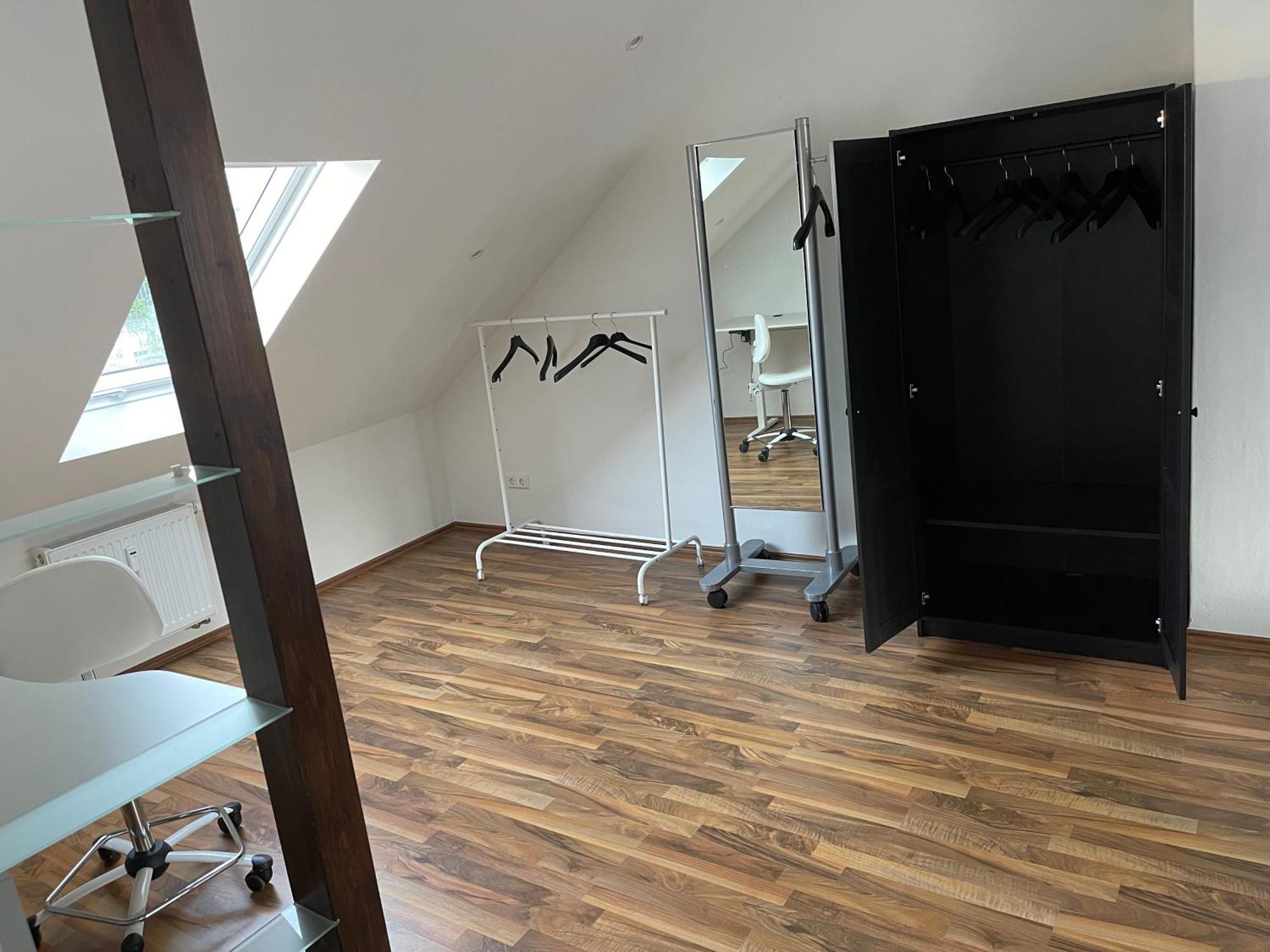 Geraeumige 3-Zimmer-Ferienwohnung Im Herzen Von كاسيل المظهر الخارجي الصورة