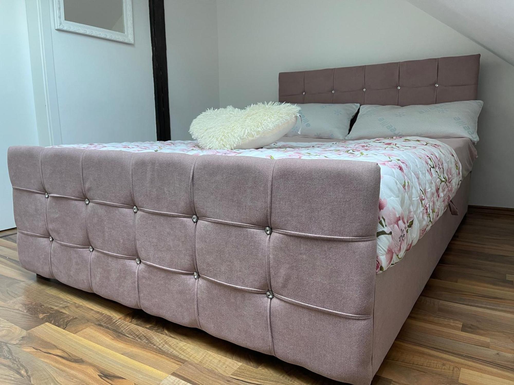 Geraeumige 3-Zimmer-Ferienwohnung Im Herzen Von كاسيل المظهر الخارجي الصورة
