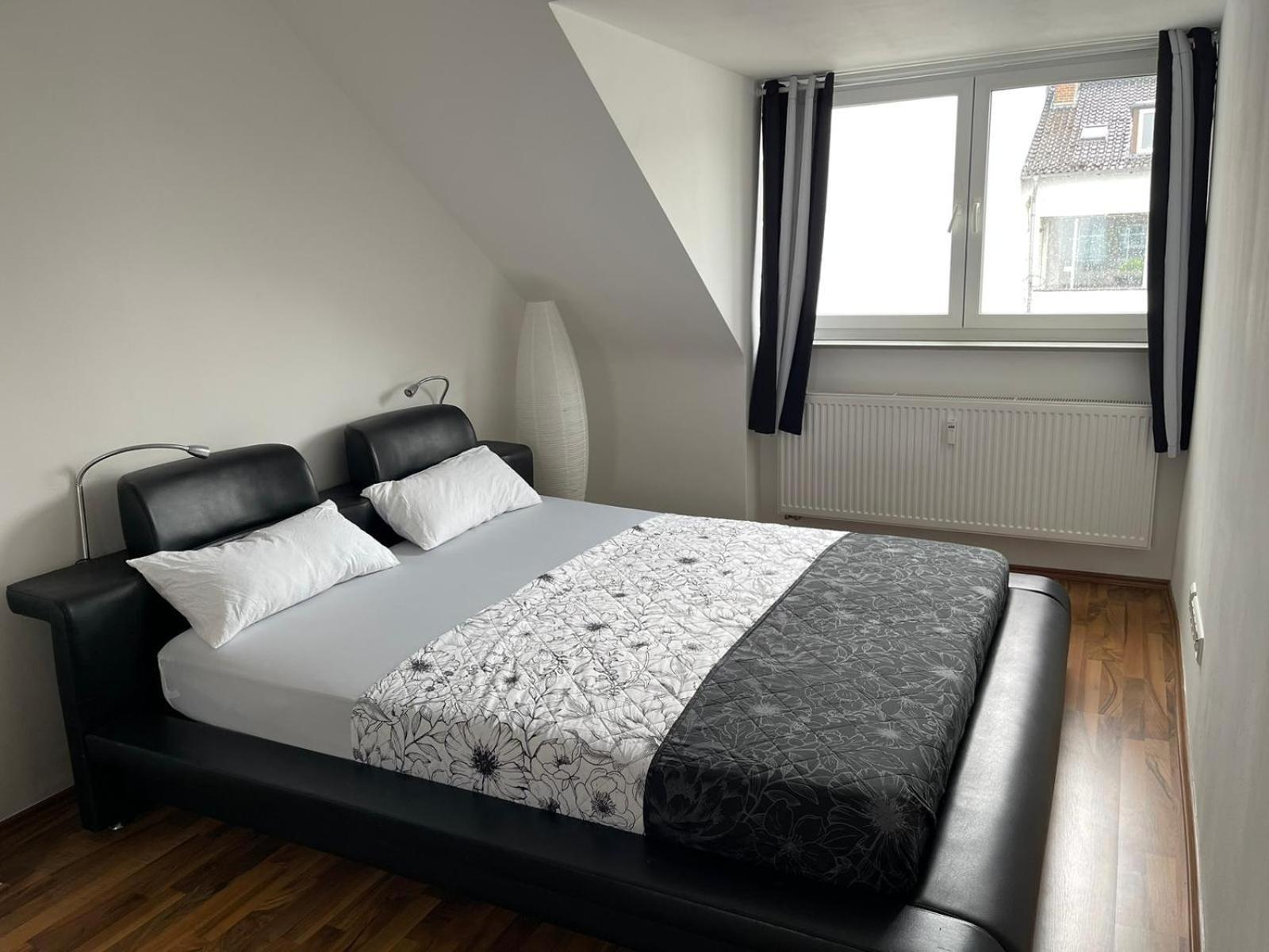 Geraeumige 3-Zimmer-Ferienwohnung Im Herzen Von كاسيل المظهر الخارجي الصورة