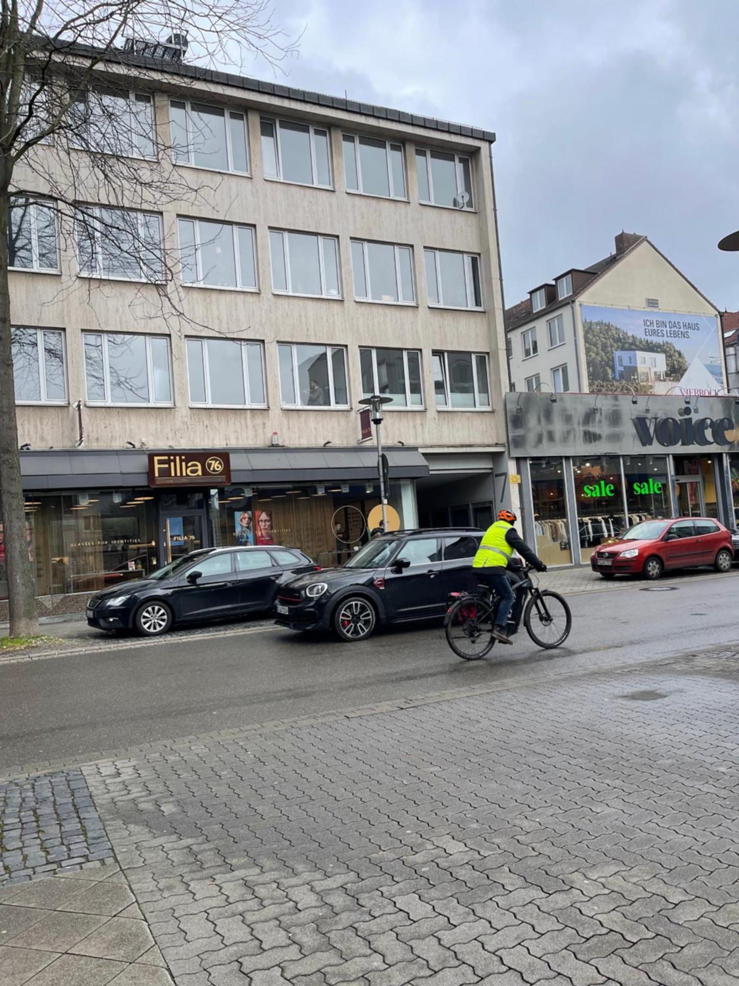 Geraeumige 3-Zimmer-Ferienwohnung Im Herzen Von كاسيل المظهر الخارجي الصورة