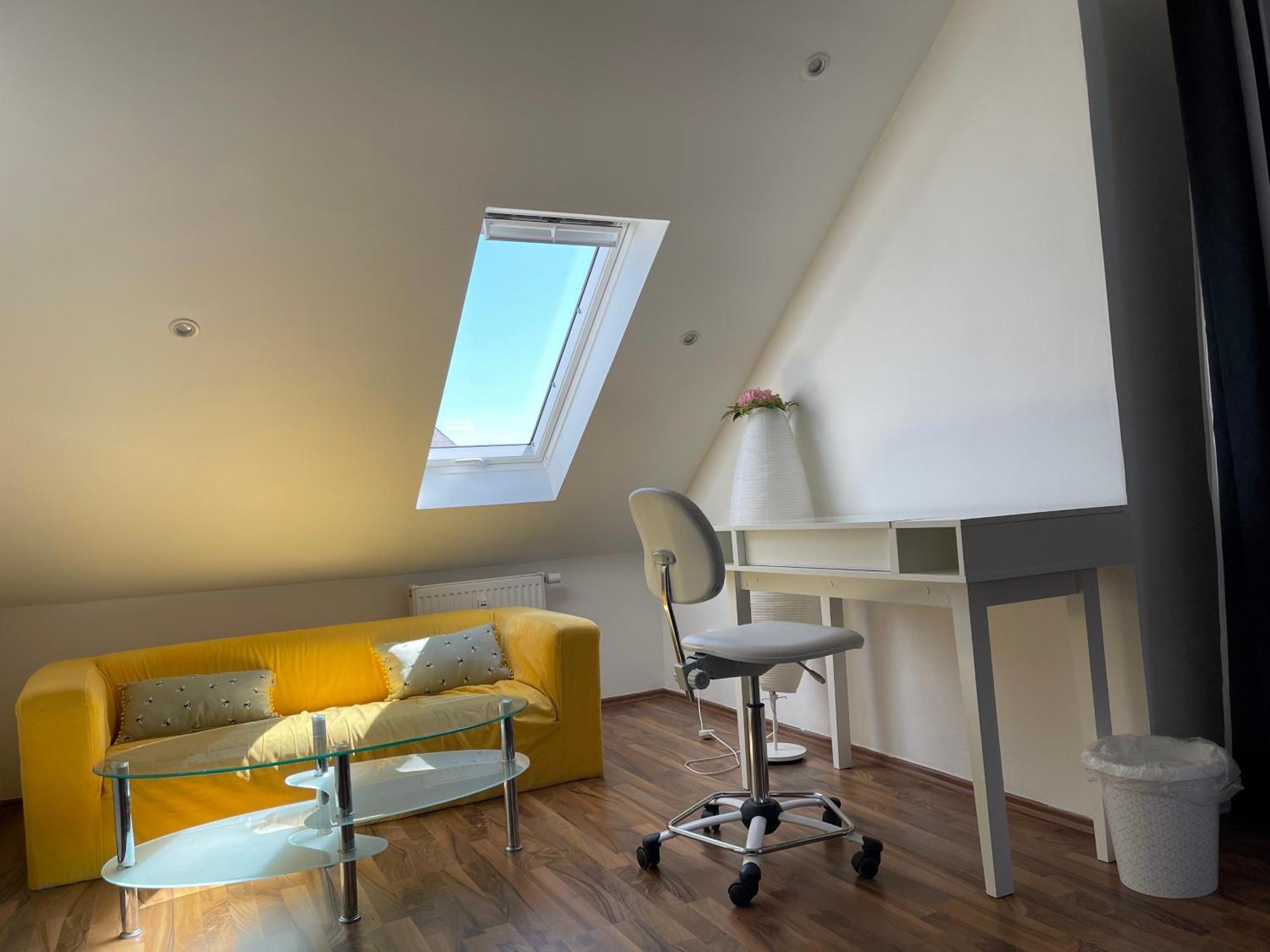 Geraeumige 3-Zimmer-Ferienwohnung Im Herzen Von كاسيل المظهر الخارجي الصورة