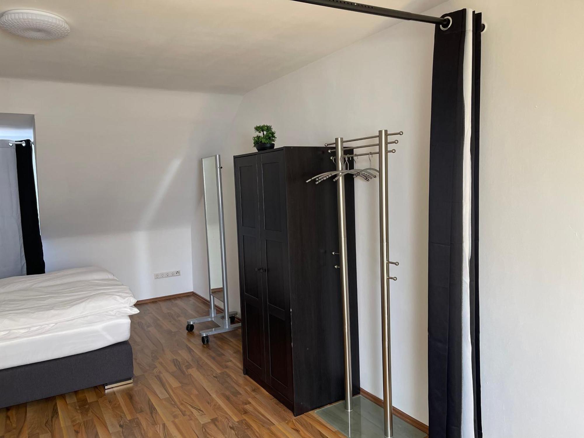 Geraeumige 3-Zimmer-Ferienwohnung Im Herzen Von كاسيل المظهر الخارجي الصورة
