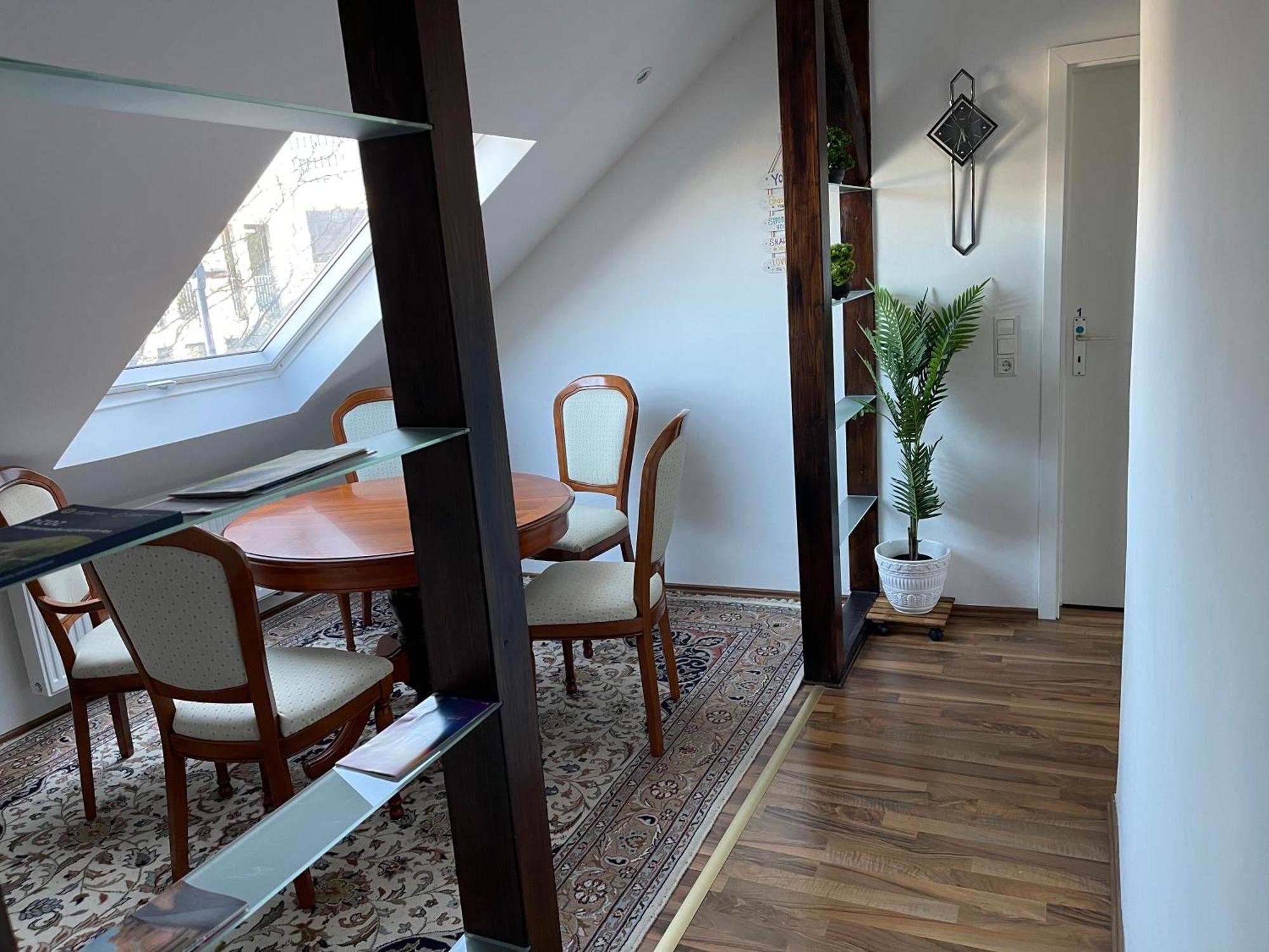 Geraeumige 3-Zimmer-Ferienwohnung Im Herzen Von كاسيل المظهر الخارجي الصورة